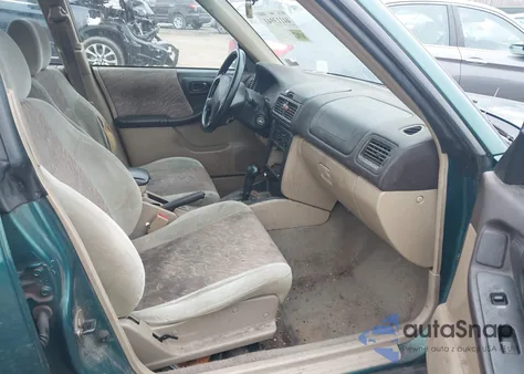 1998 Subaru Forester L из США, поврежденный, VIN JF1SF6352WH778317